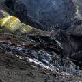 000114 L'un des quatre cratres sommitaux de l'Etna (Sicile, Italie) : le cratre sud-est aprs l'ruption de 2002. Dpts de soufre et de sels minraux. Ce cratre sud-est se trouve prs de l'ancien refuge Torre del Filosofo, dtruit lors de cette ruption de 2002.