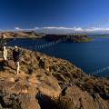 000363 Paysage depuis le site de Sillustani avec vue sur la Laguna Umayo (Puno, Prou). filtre polarisant.