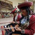 000402 Tisseuses pruviennes en costume traditionnel (Cuzco, Prou).