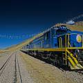 000403 Train de la PERURAIL  4312 mtres d'altitude entre Puno et Cuzco sur le site de La Raya (Prou). Ce col est le point le plus lev de la ligne Cuzco-Puno. Filtre polarisant.