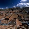 000560 Vue arienne des toits de la ville de Cuzco (Cuzco, Prou) dans le quartier de la Plaza de Armas.