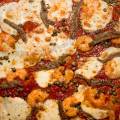001751 Pizza traditionnelle aux anchois, crevettes, cpres, tomate et mozzarella (Italie).